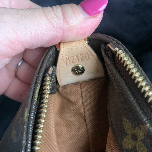 Vintage Louis Vuitton Tote - Picture 10 of 10